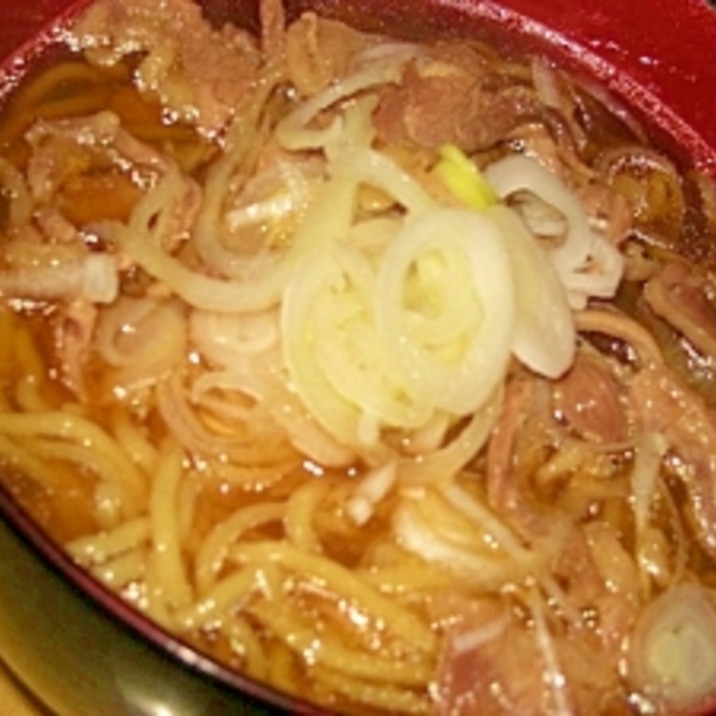 【熱々も冷え冷えもOK】鶏肉ダシの和風中華麺